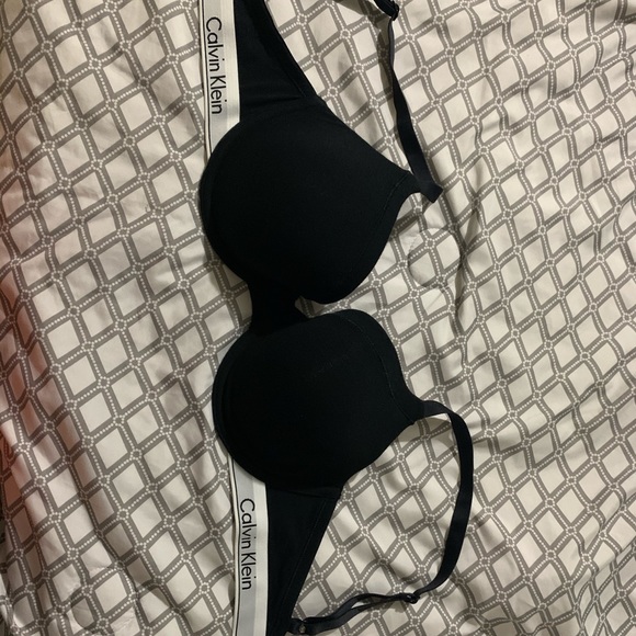 Calvin Klein Bra - Picture 1 of 2